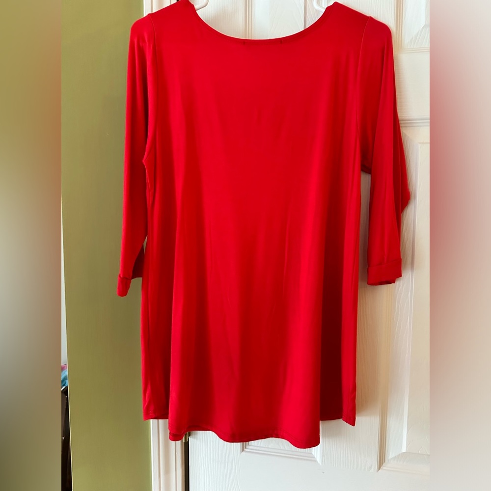 Top - Picture 2 of 6